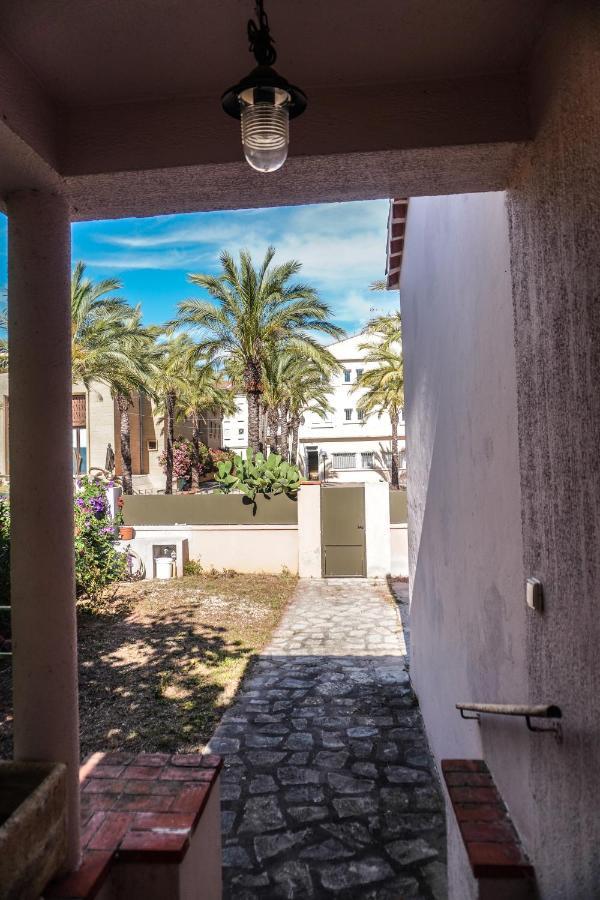 Le Galli En Plein Coeur De Sanary Exteriér fotografie